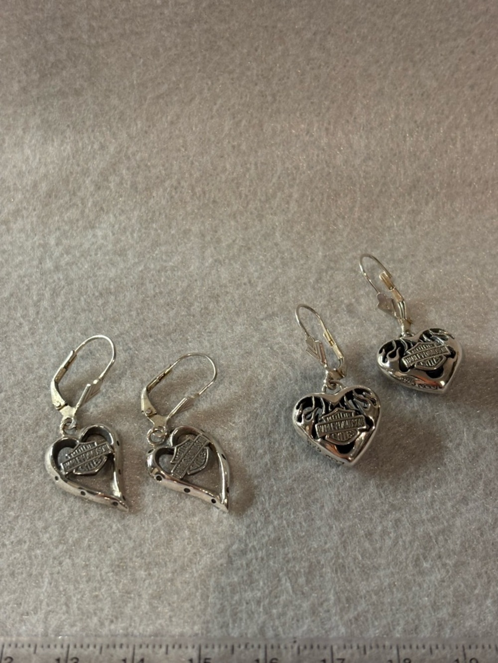 Harley-Davidson Silver Heart Logo Dangle Earrings set of 2 (925) - Picture 6 of 8